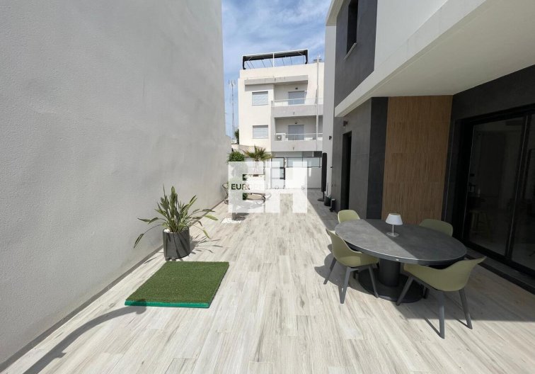 Resale - villa - Benijofar