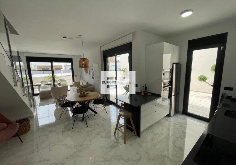 Resale - villa - Benijofar