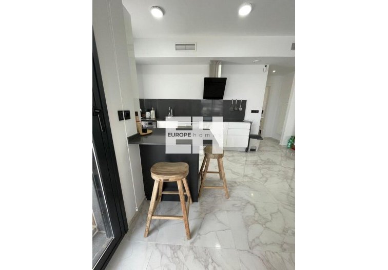 Resale - villa - Benijofar