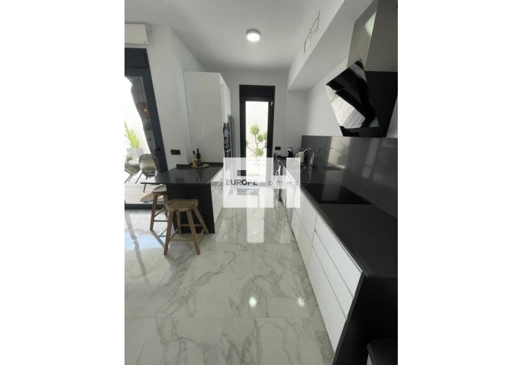 Resale - villa - Benijofar