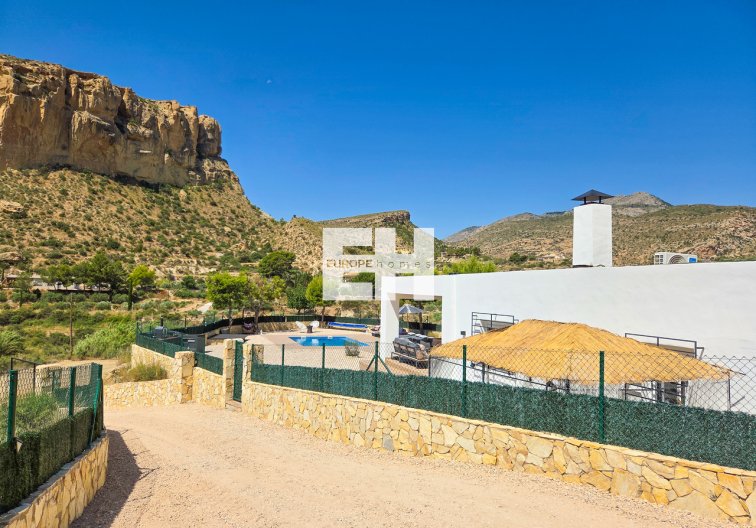 Segunda mano - villa - Crevillent - Inland