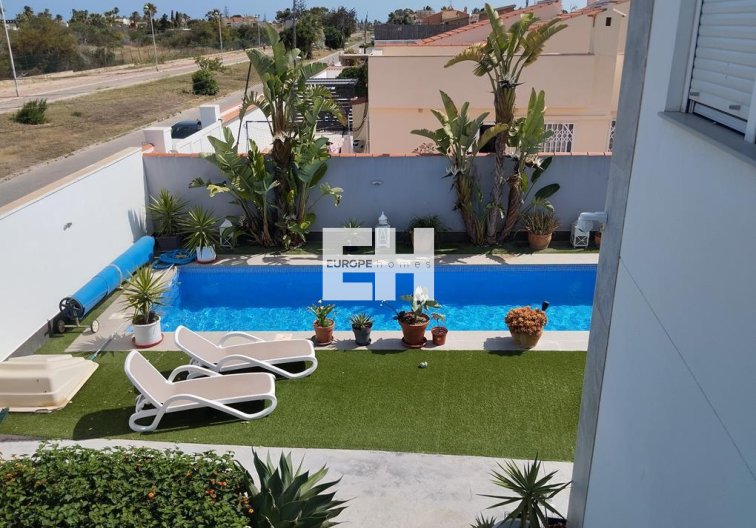 Segunda mano - villa - Torrevieja - Torreta Florida