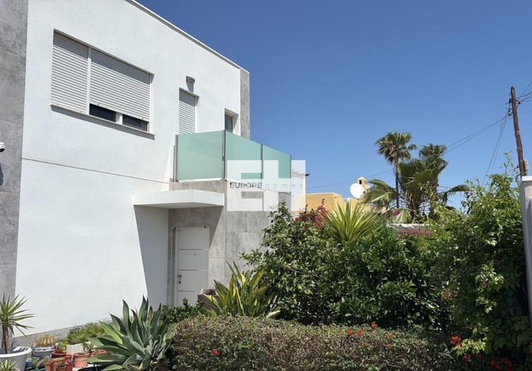 Segunda mano - villa - Torrevieja - Torreta Florida