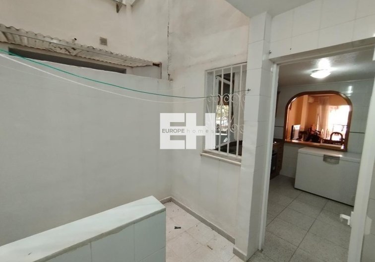 Segunda mano - Apartamento  - Torrevieja - HABANERAS PLAZA SANTA MARIA