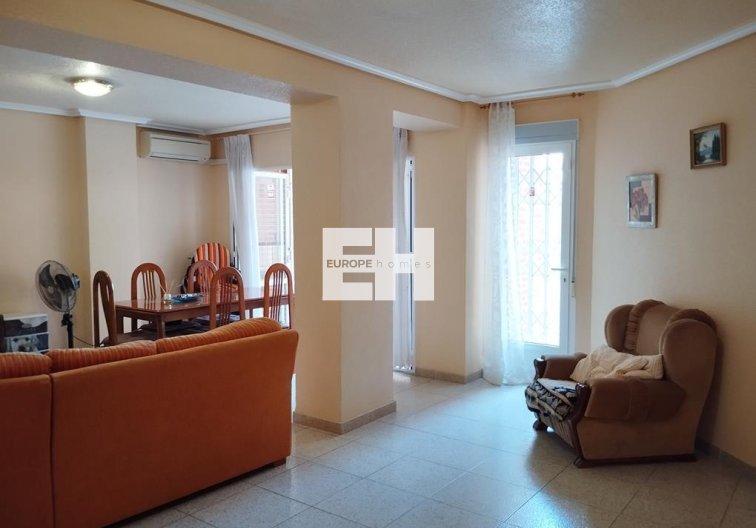 Segunda mano - Apartamento  - Torrevieja - HABANERAS PLAZA SANTA MARIA
