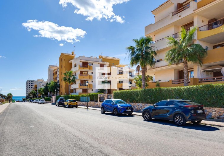 Segunda mano - Apartamento  - Torrevieja - Punta Prima