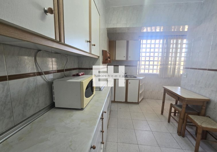 Segunda mano - Apartamento  - Torrevieja - Puerto Deportivo Marina Salinas