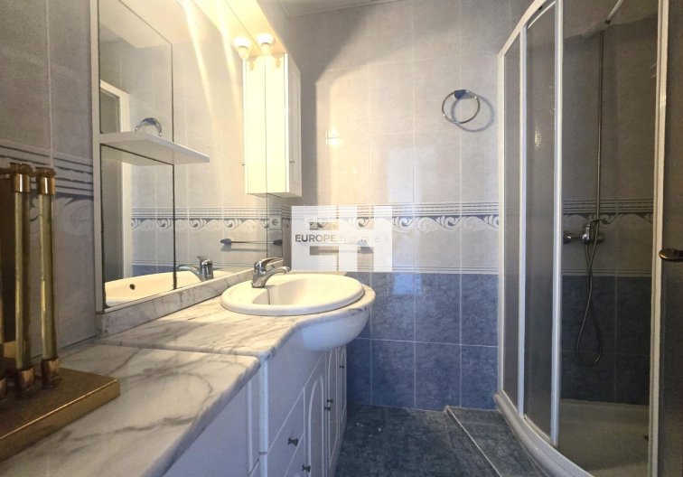 Segunda mano - Apartamento  - Torrevieja - Puerto Deportivo Marina Salinas