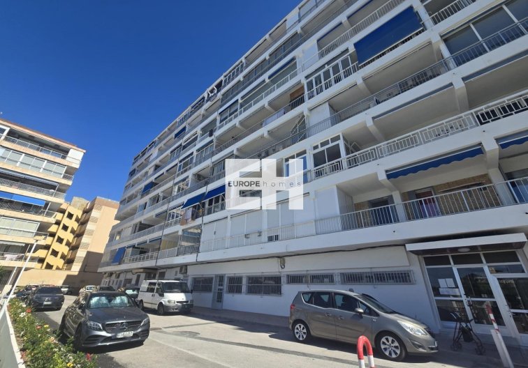 Segunda mano - Apartamento  - Torrevieja - Puerto Deportivo Marina Salinas