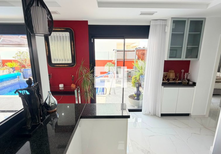 Segunda mano - villa - Los Montesinos - Costa Blanca