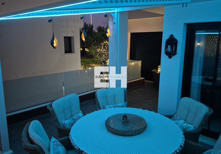 Segunda mano - villa - Los Montesinos - Costa Blanca