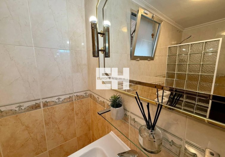 Segunda mano - Apartamento  - Torrevieja - Playa del Cura