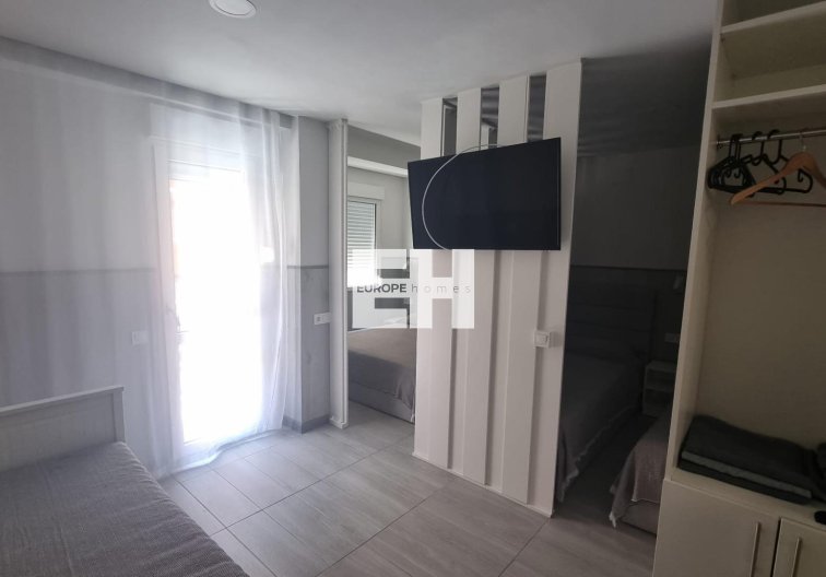 Segunda mano - Apartamento  - Torrevieja - Centro