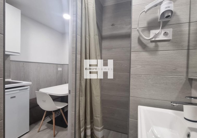 Segunda mano - Apartamento  - Torrevieja - Centro