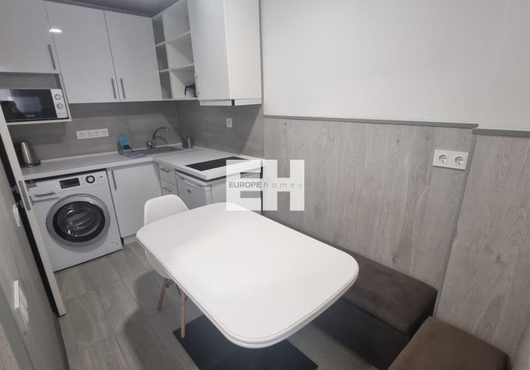 Segunda mano - Apartamento  - Torrevieja - Centro