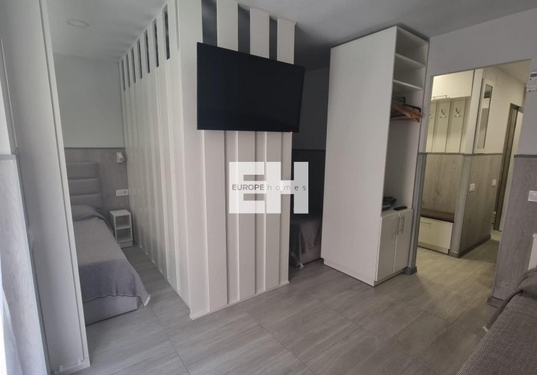 Segunda mano - Apartamento  - Torrevieja - Centro