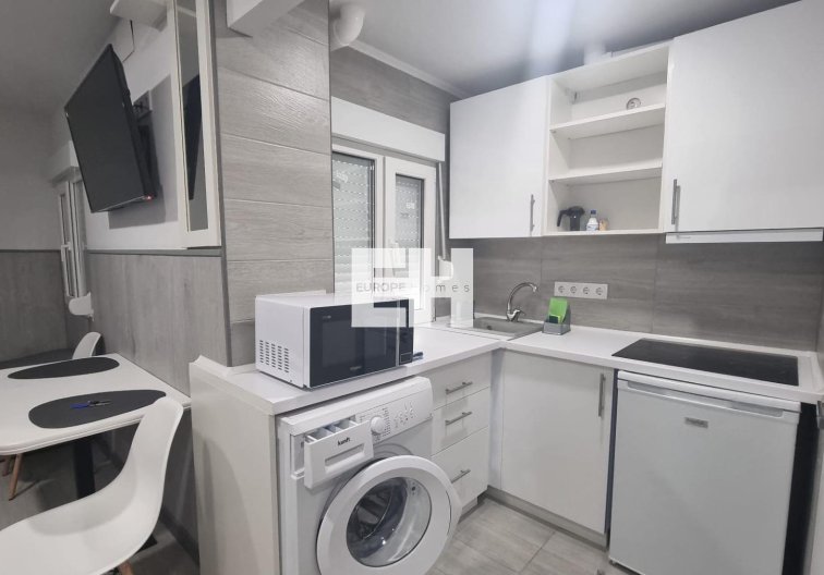 Segunda mano - Apartamento  - Torrevieja - Centro