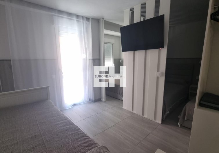 Segunda mano - Apartamento  - Torrevieja - Centro