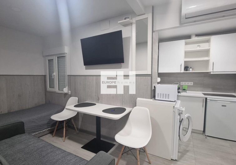 Segunda mano - Apartamento  - Torrevieja - Centro