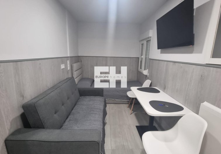 Segunda mano - Apartamento  - Torrevieja - Centro
