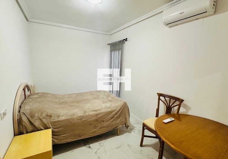 Segunda mano - Apartamento  - Torrevieja - Acequion