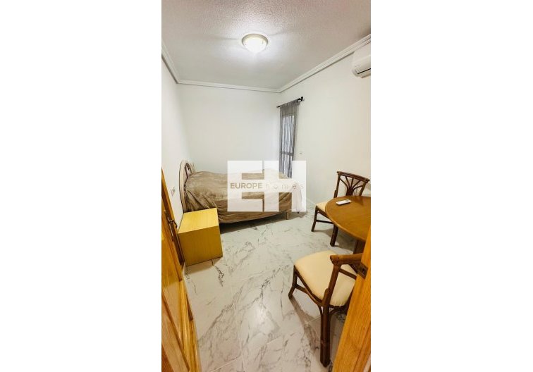 Segunda mano - Apartamento  - Torrevieja - Acequion