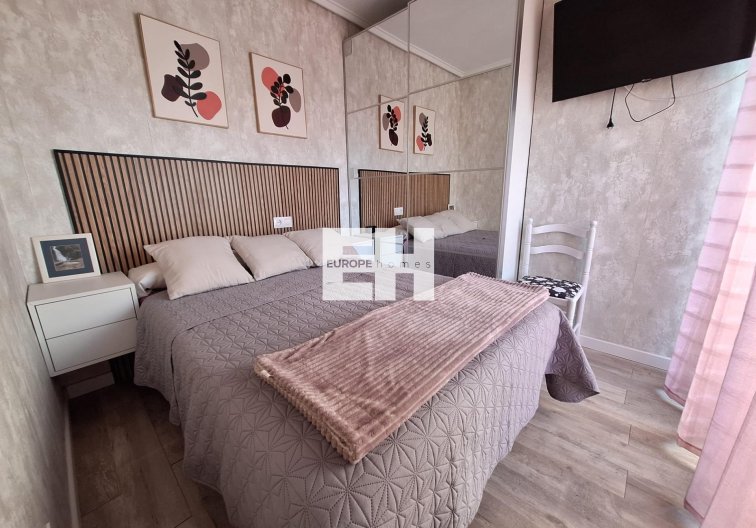 Segunda mano - Apartamento  - Torrevieja - Centro