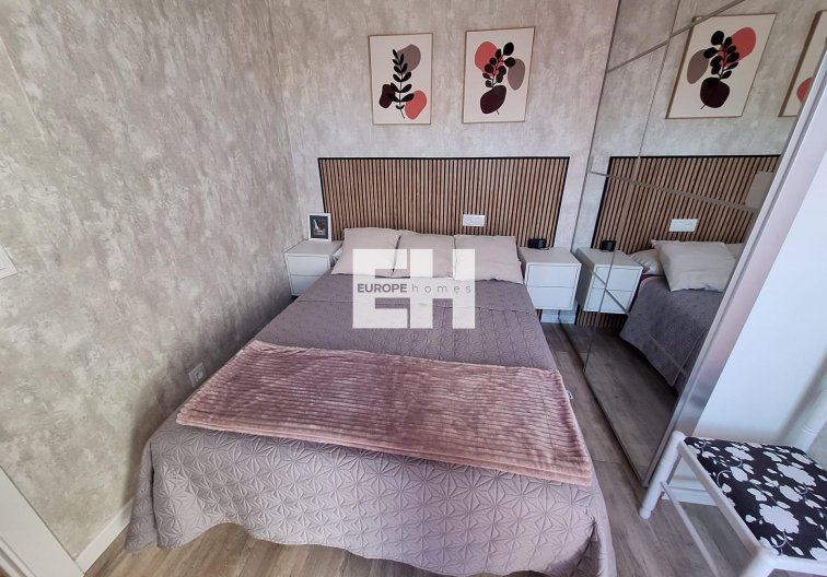 Segunda mano - Apartamento  - Torrevieja - Centro