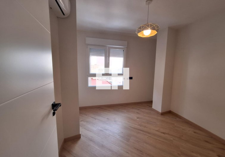 Segunda mano - Apartamento  - Torrevieja - Playa de los Locos