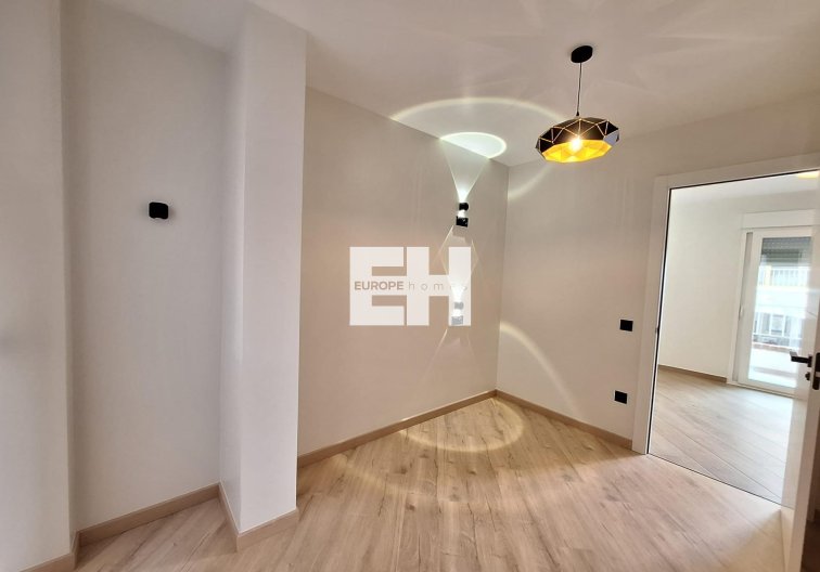 Segunda mano - Apartamento  - Torrevieja - Playa de los Locos