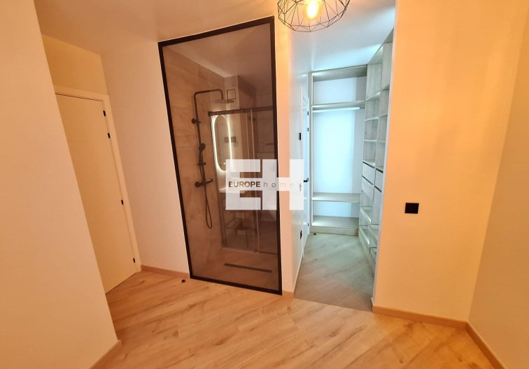 Segunda mano - Apartamento  - Torrevieja - Playa de los Locos