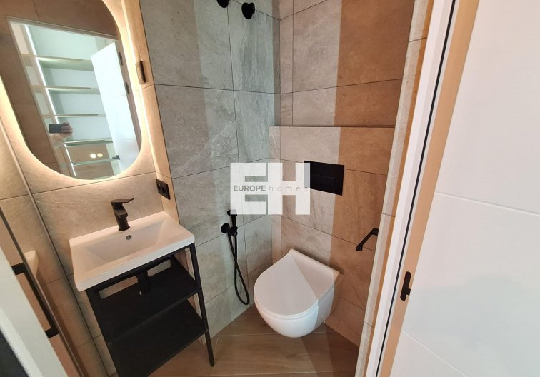 Segunda mano - Apartamento  - Torrevieja - Playa de los Locos