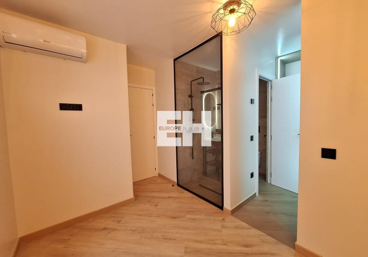Segunda mano - Apartamento  - Torrevieja - Playa de los Locos