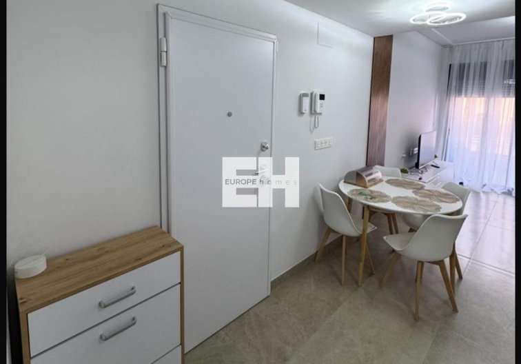 Segunda mano - Apartamento  - Torrevieja - Playa del Cura