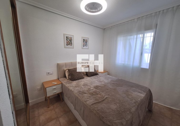 Segunda mano - Bungalow - Torrevieja - Sector 25