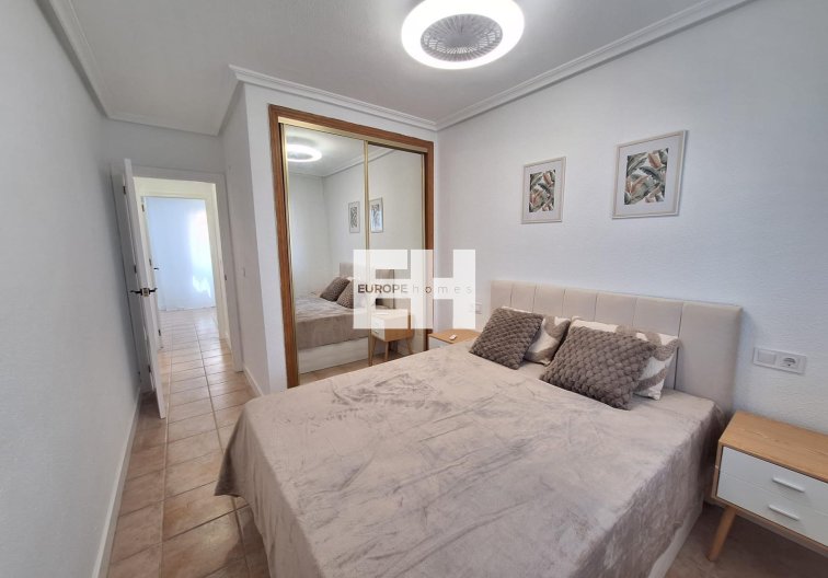 Segunda mano - Bungalow - Torrevieja - Sector 25