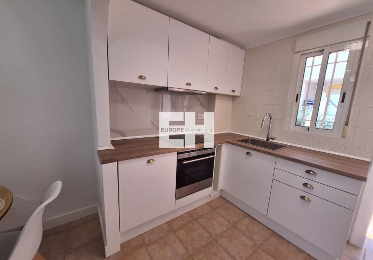 Segunda mano - Bungalow - Torrevieja - Sector 25