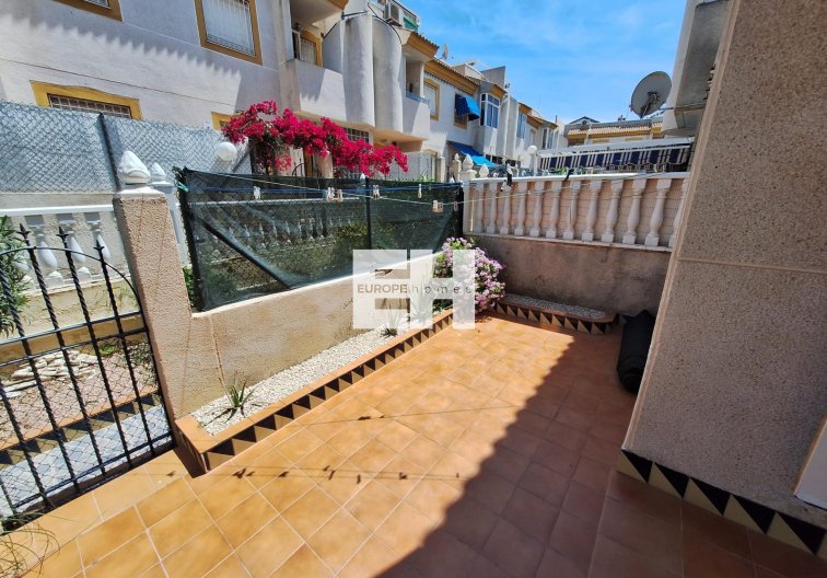 Segunda mano - Bungalow - Torrevieja - Sector 25