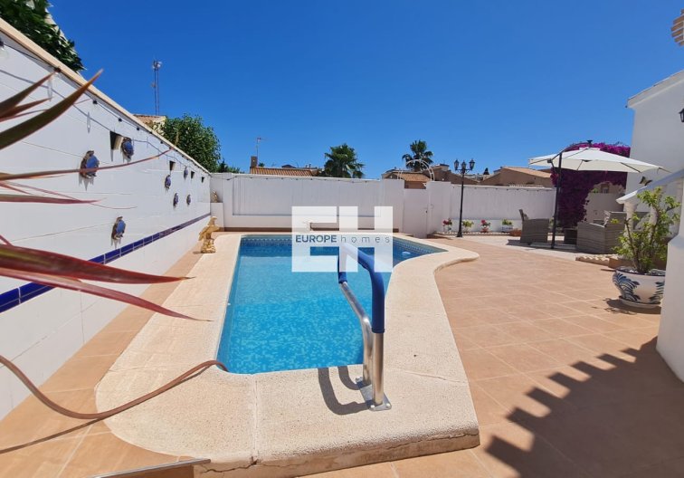 Segunda mano - villa - Orihuela Costa - Costa Blanca