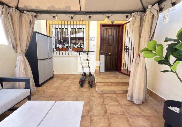 Segunda mano - town house - La Zenia - Costa Blanca