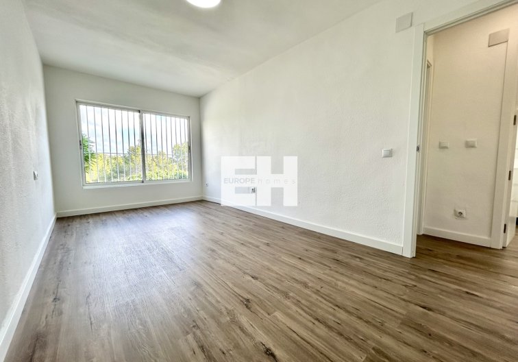 Segunda mano - Apartamento  - Villamartin - Costa Blanca