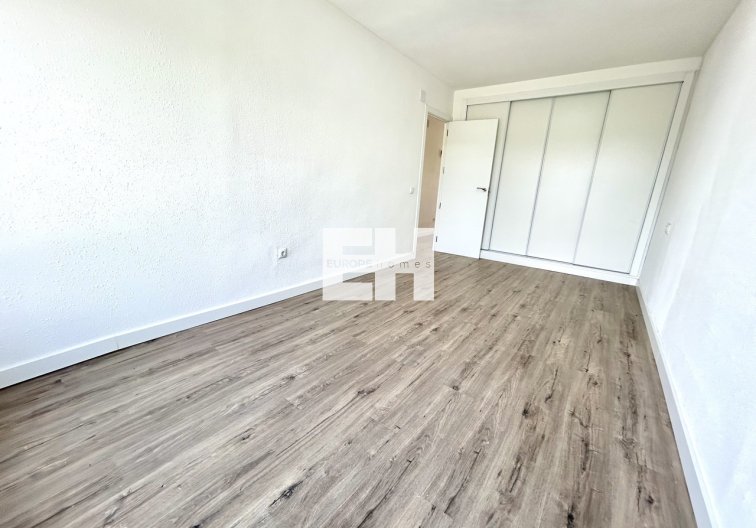 Segunda mano - Apartamento  - Villamartin - Costa Blanca