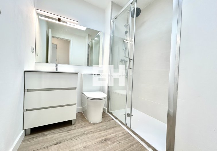 Segunda mano - Apartamento  - Villamartin - Costa Blanca