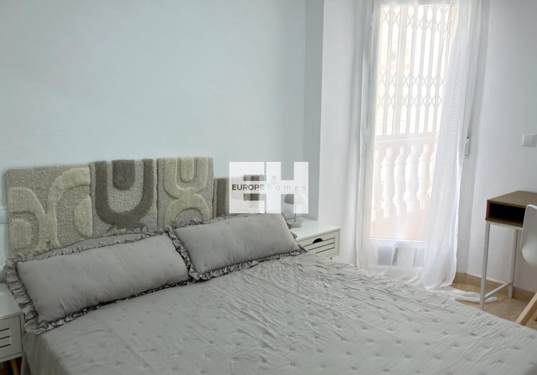 Segunda mano - Apartamento  - Torrevieja - Centro