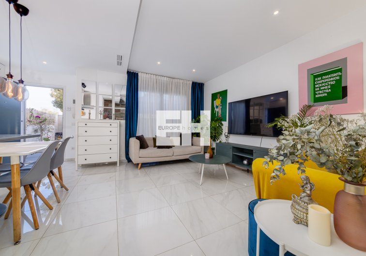 Segunda mano - town house - Villamartin - Costa Blanca