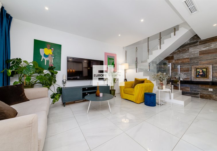 Segunda mano - town house - Villamartin - Costa Blanca