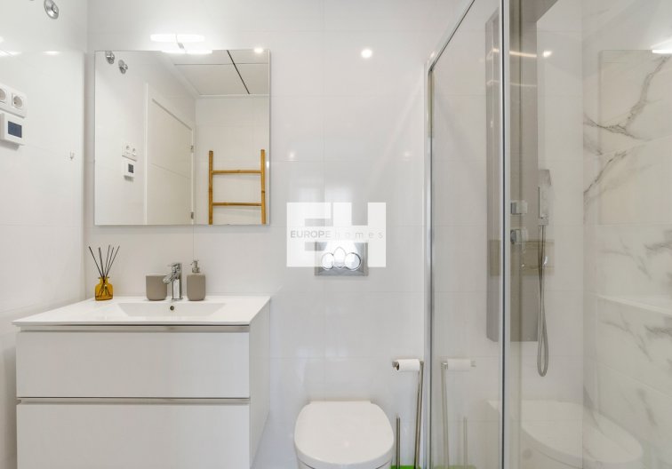 Segunda mano - town house - Villamartin - Costa Blanca