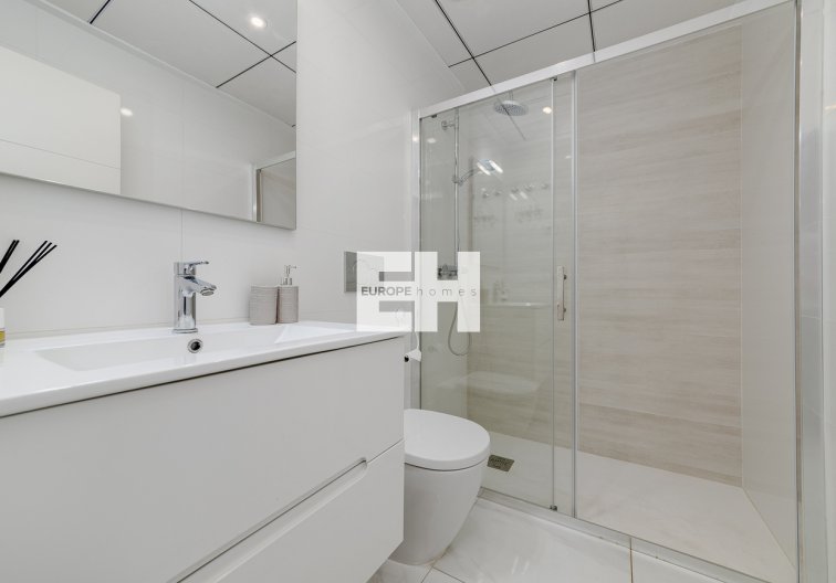 Segunda mano - town house - Villamartin - Costa Blanca