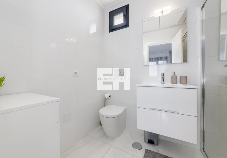 Segunda mano - town house - Villamartin - Costa Blanca