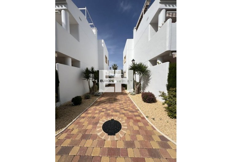 Segunda mano - Apartamento  - Orihuela Costa - Villamartín